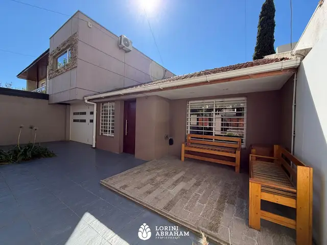Casa de 3 ambientes en venta en LAS AVENIDAS