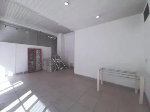 Local en venta en ALFAR