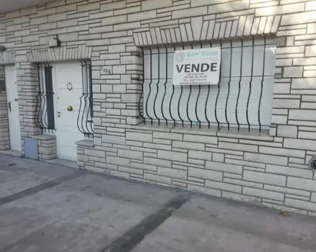 PH de 3 ambientes en venta en PARQUE MONTEMAR-EL GROSELLAR