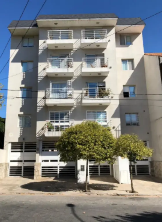 Departamento de 3 ambientes en venta en DIVINO ROSTRO