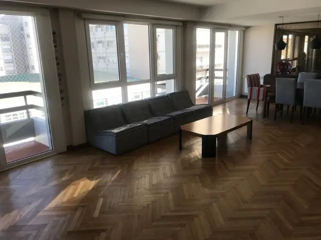 Departamento de 4 ambientes en venta en Centro