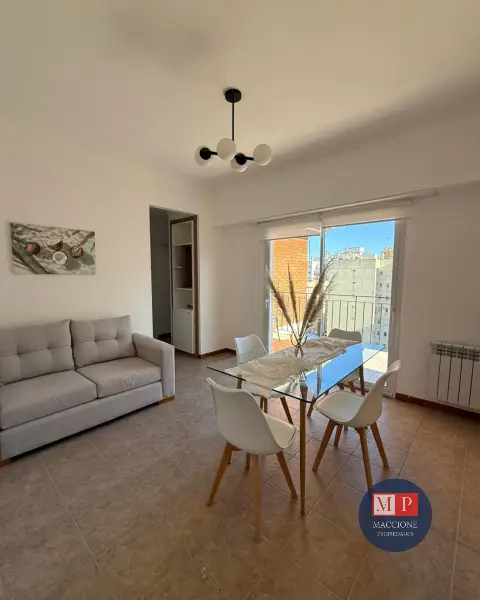 Departamento de 3 ambientes en venta en Centro