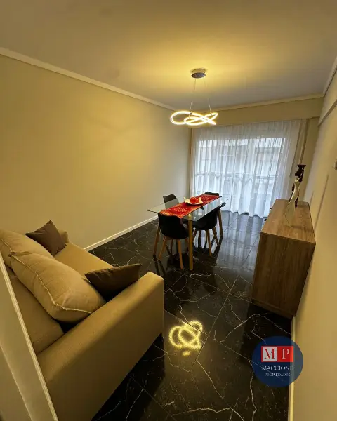 Departamento de 2 ambientes en venta en Centro