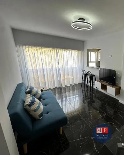 Departamento de 2 ambientes en venta en Centro