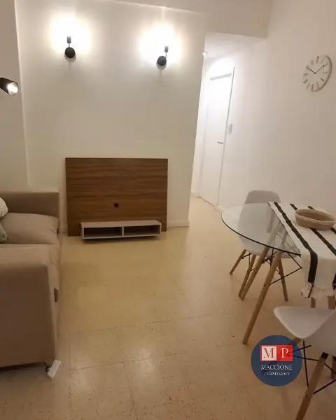 Departamento de 2 ambientes en venta en Centro