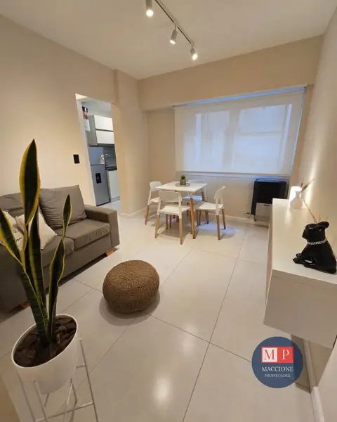Departamento de 3 ambientes en venta en Centro