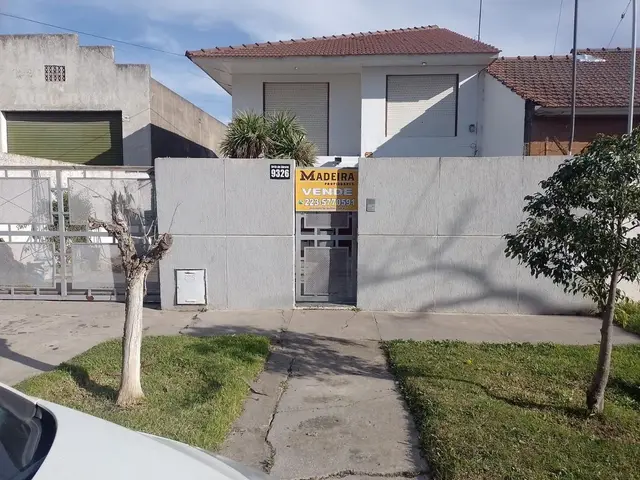 Casa de 4 ambientes en venta en PERALTA RAMOS OESTE