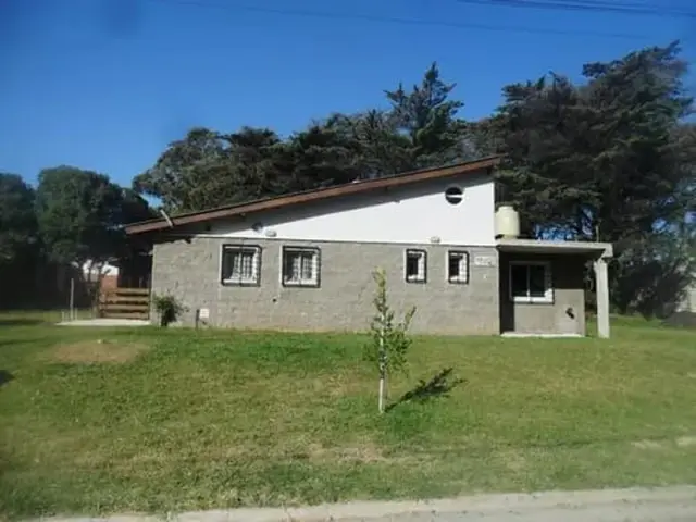 Casa de 3 ambientes en venta en ESTACION TERMINAL (ALDREY)