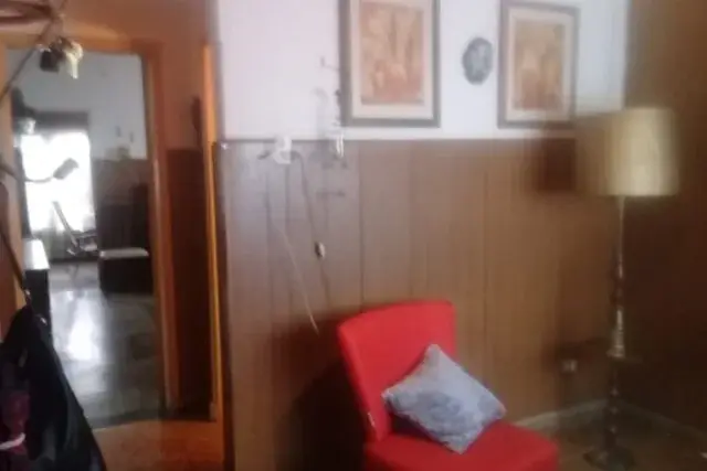 Casa de 3 ambientes en venta en Área Centro