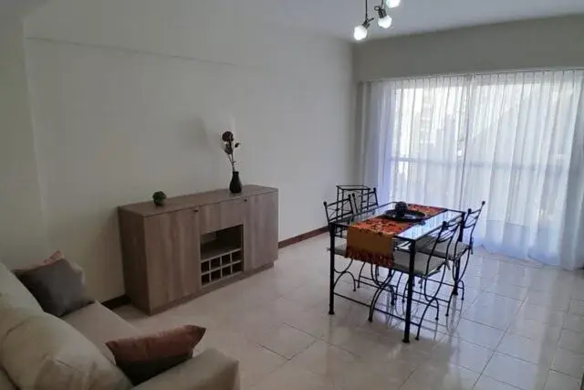 Departamento de 2 ambientes en venta en Área Centro