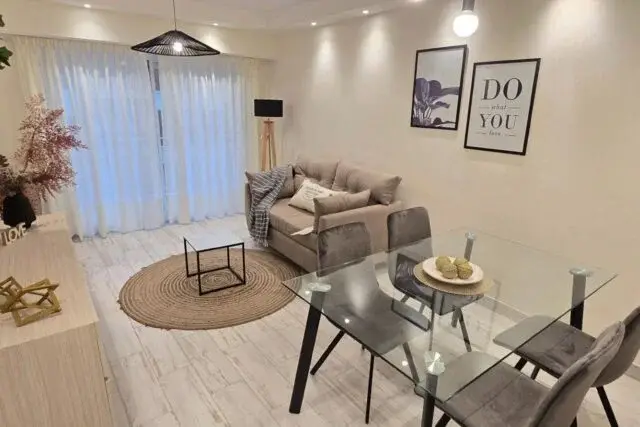 Departamento de 2 ambientes en venta en Área Centro