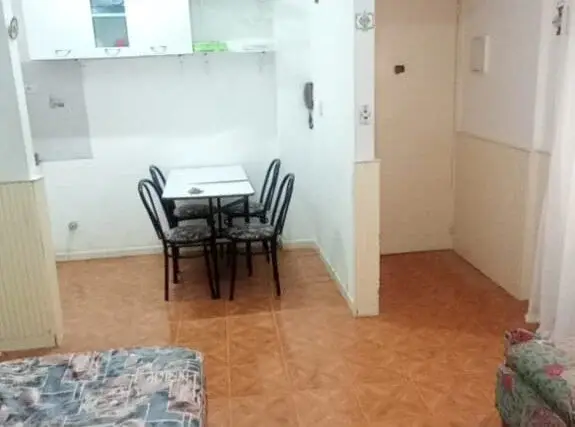 Departamento de 2 ambientes en venta en Área Centro