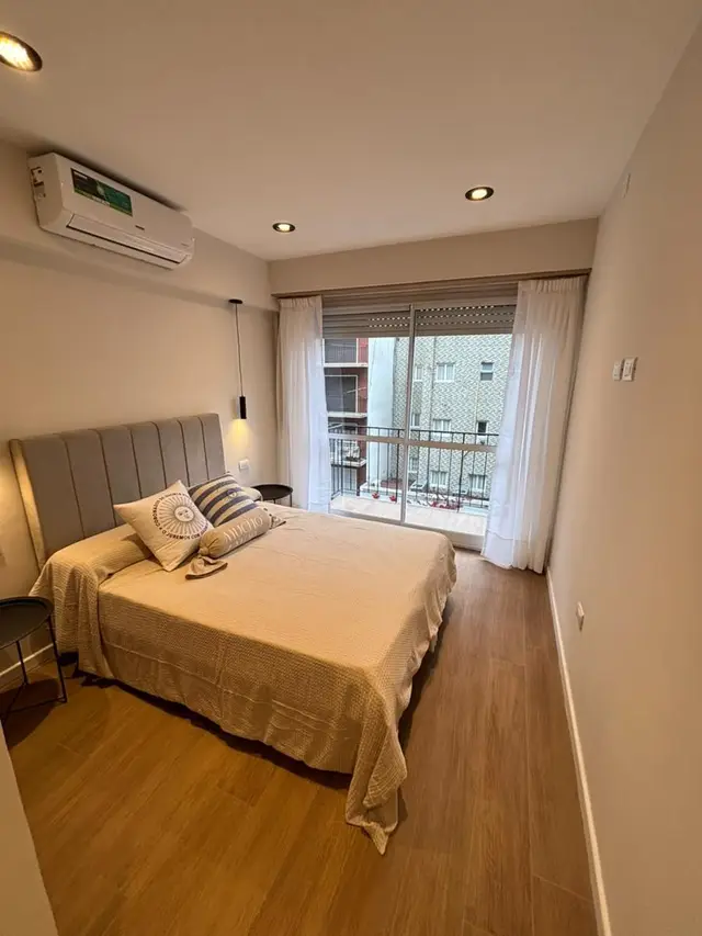 Departamento de 1 ambiente en venta en Área Centro