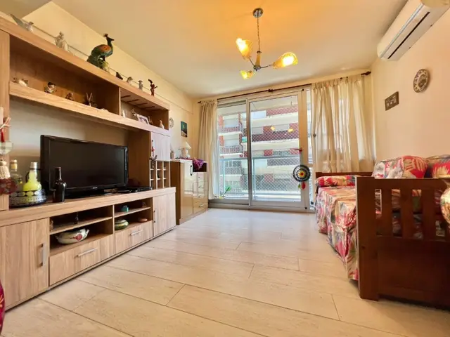 Departamento de 2 ambientes en venta en AREA CENTRO