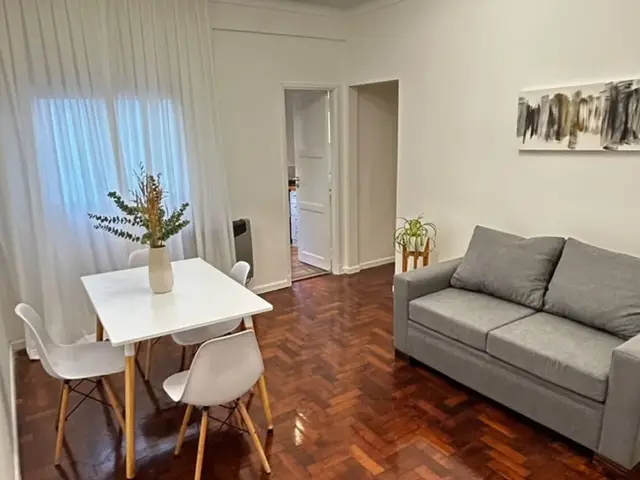Departamento de 3 ambientes en venta en Plaza Colón