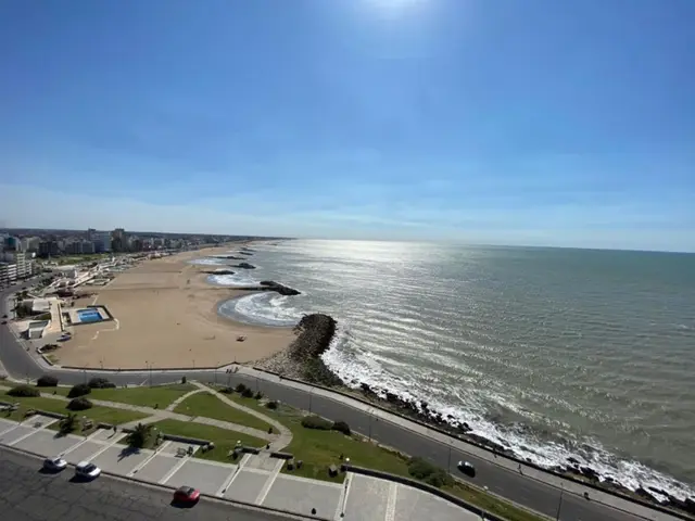 Departamento de 4 ambientes en venta en LA PERLA