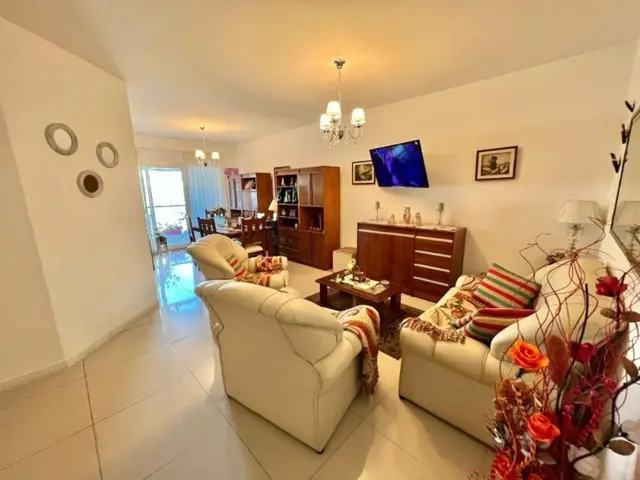 Departamento de 3 ambientes en venta en Centro