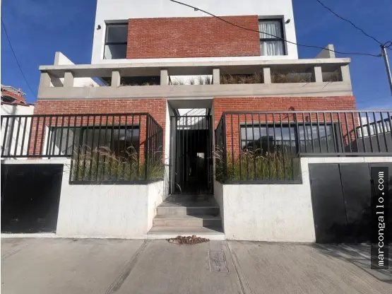 PH de 1 ambiente en venta en Sierra de los Padres