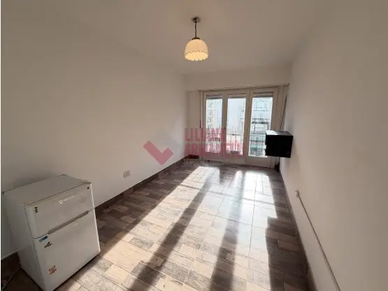 Departamento de 1 ambiente en venta en JURAMENTO