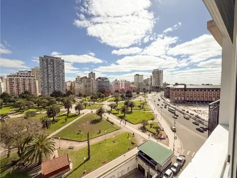 Departamento de 3 ambientes en venta en Plaza Colón