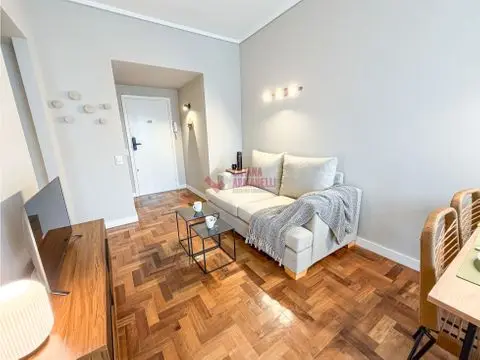 Departamento de 2 ambientes en venta en Área Centro