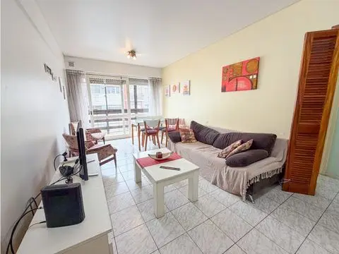 Departamento de 3 ambientes en venta en Área Centro