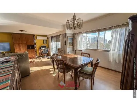Departamento de 4 ambientes en venta en Centro