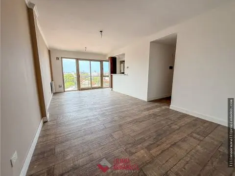 Departamento de 3 ambientes en venta en Centro