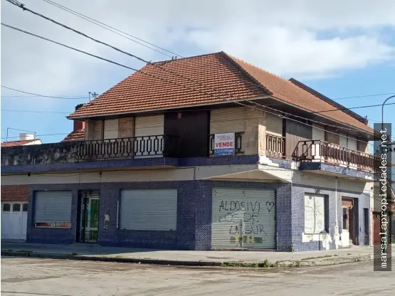 Casa de 4 ambientes en venta en TERMAS HUINCO