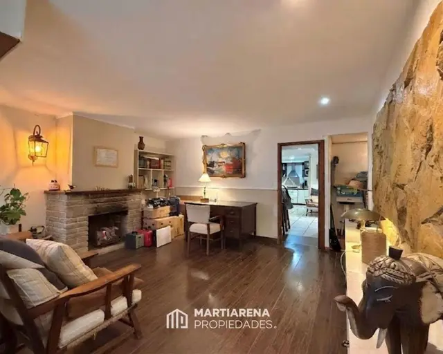 Casa de 4 ambientes en venta en ESTACION TERMINAL (ALDREY)