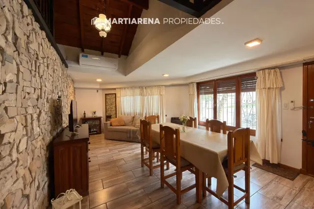 Casa de 4 ambientes en venta en DON BOSCO