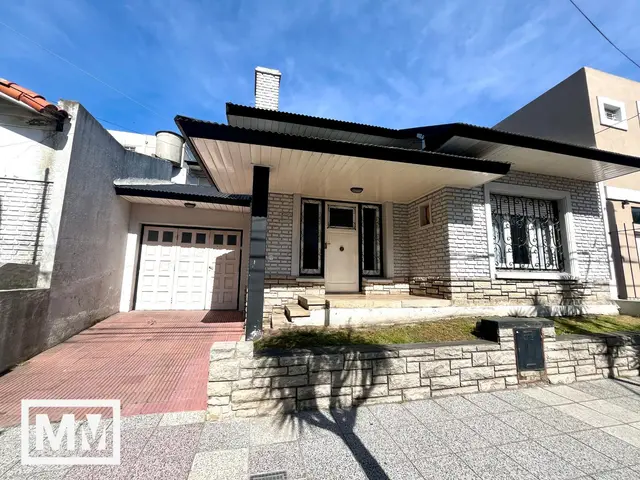 Casa de 4 ambientes en venta en Centro