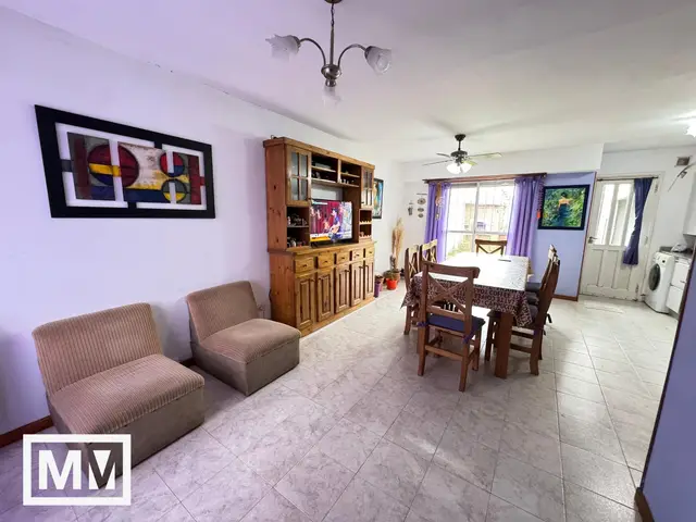 Casa de 4 ambientes en venta en VIRGEN DE LUJAN
