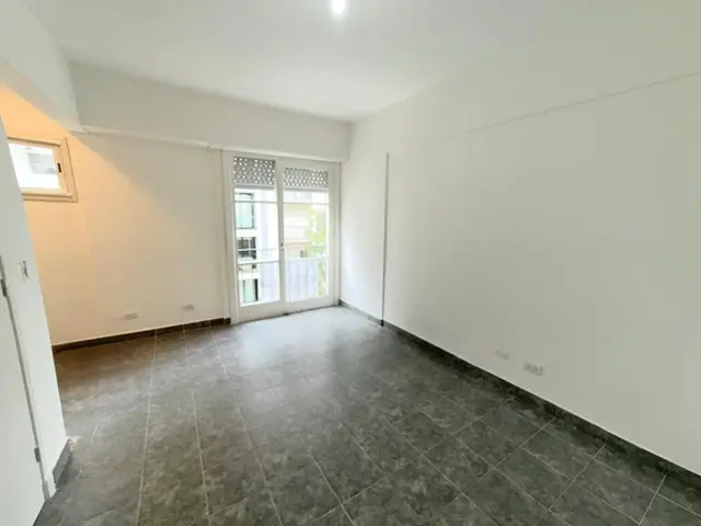 Departamento de 1 ambiente en venta en Güemes