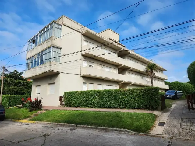Departamento de 1 ambiente en venta en FARO NORTE