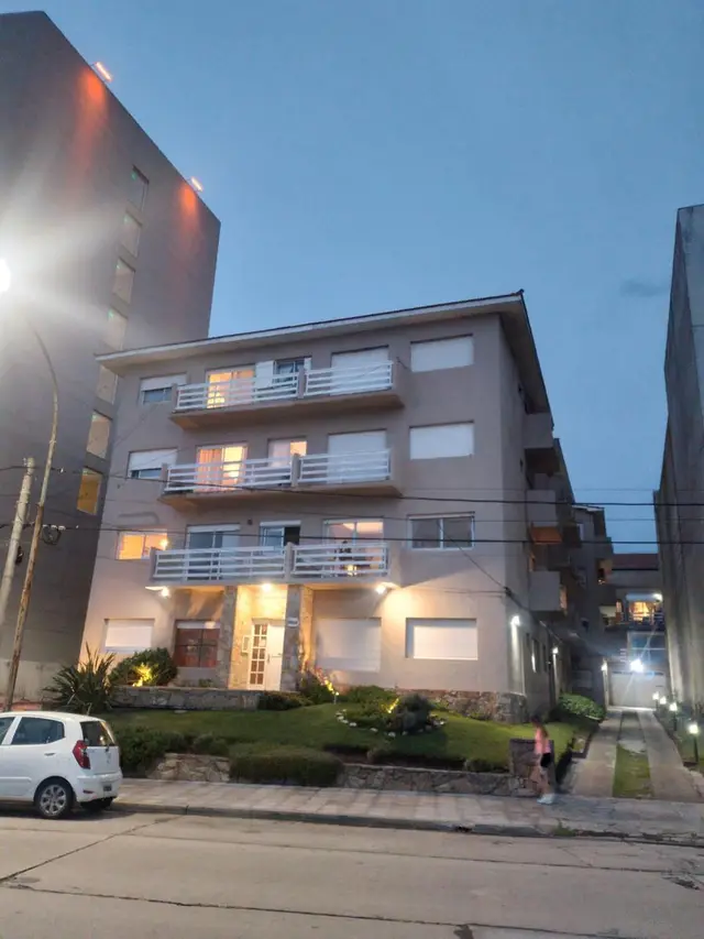 Departamento de 3 ambientes en alquiler temporario en Punta Mogotes