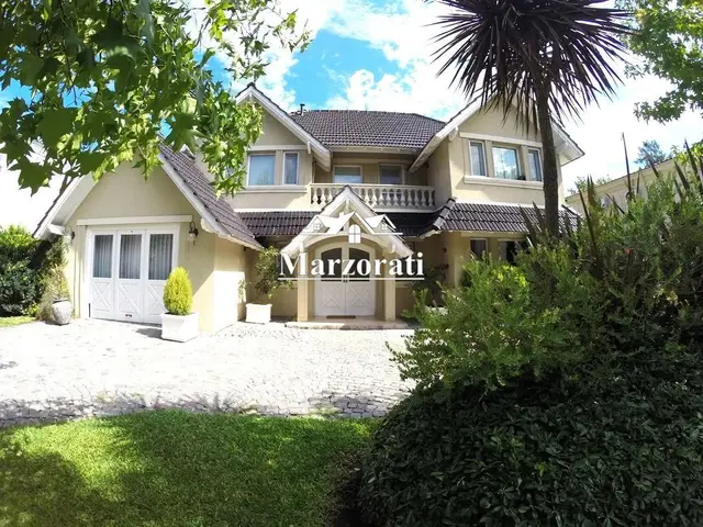 Casa de 5 ambientes en alquiler en Mar del Plata