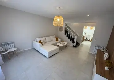 Casa de 5 ambientes en venta en ESTACION TERMINAL (ALDREY)