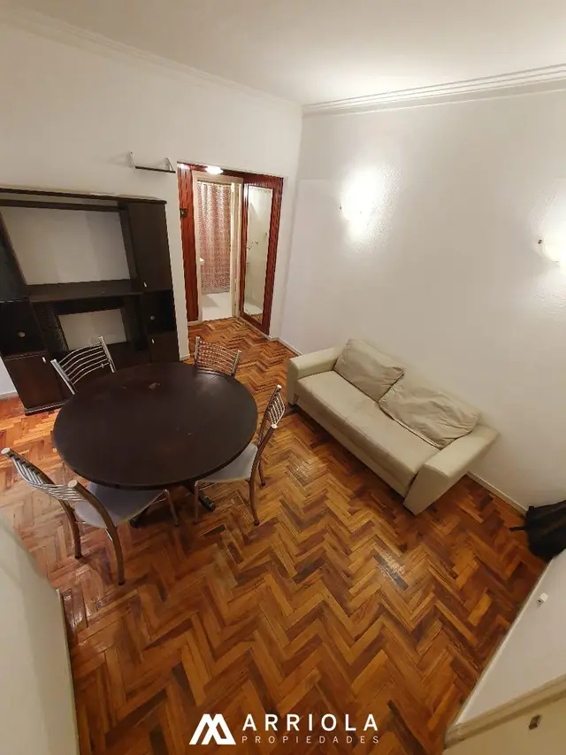 Departamento de 2 ambientes en alquiler en Centro