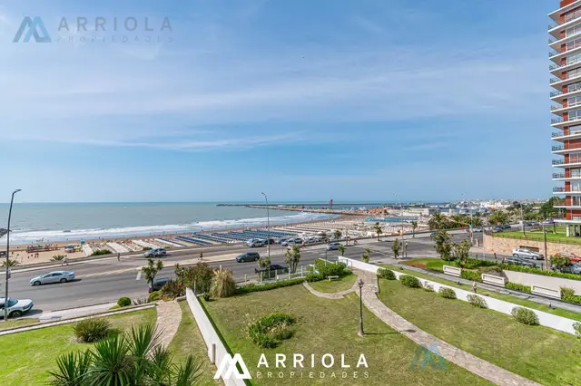 Departamento de 4 ambientes en venta en Mar del Plata