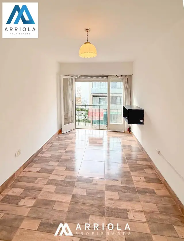 Departamento de 1 ambiente en venta en JURAMENTO