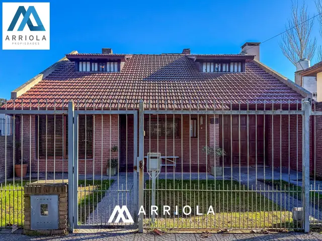 Casa de 3 ambientes en venta en LOS PINARES