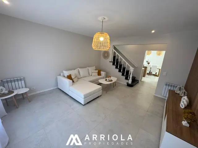 Casa de 3 ambientes en venta en ESTACION TERMINAL (ALDREY)