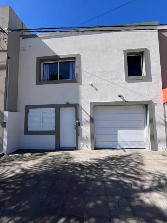 Casa de 4 ambientes en venta en Sierra de los Padres