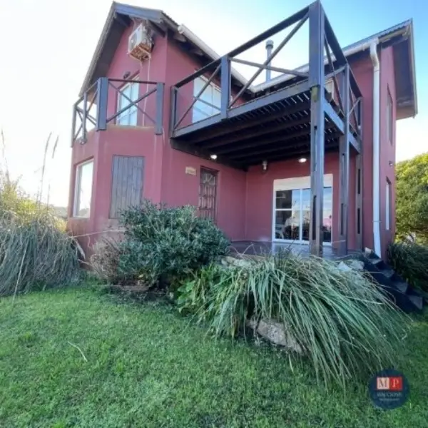 Casa de 3 ambientes en venta en Barrancas de San Benito