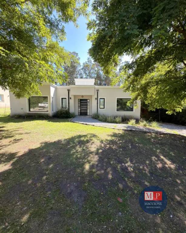 Casa de 3 ambientes en venta en Barranca de Los Lobos