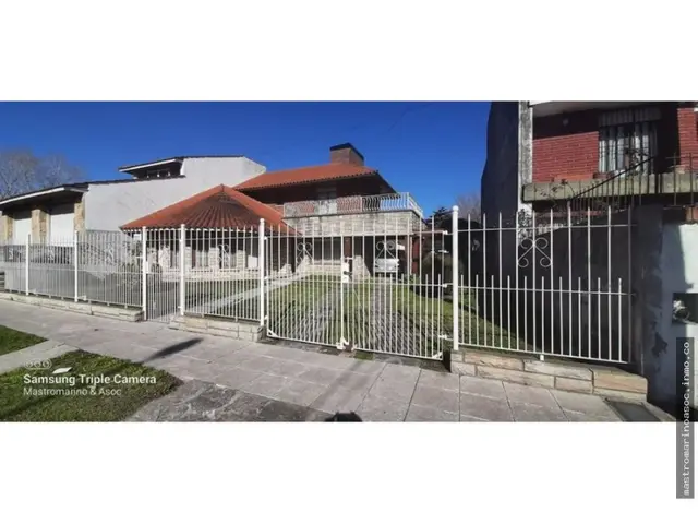 Casa de 3 ambientes en venta en VILLA PRIMERA
