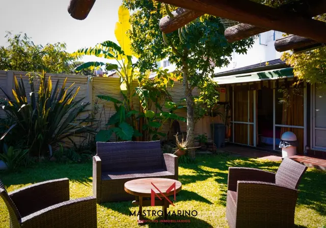 Casa de 4 ambientes en venta en LA FLORIDA