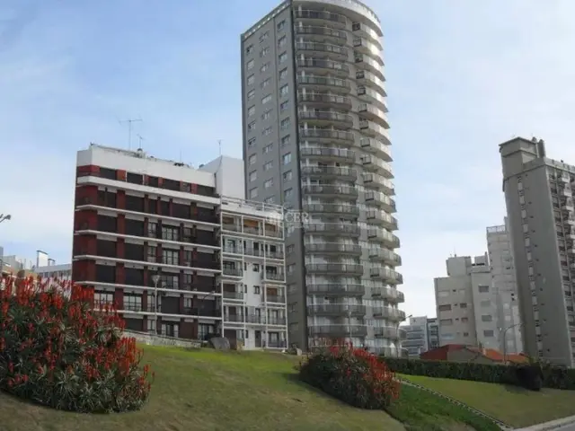 Departamento de 3 ambientes en venta en PERALTA RAMOS OESTE