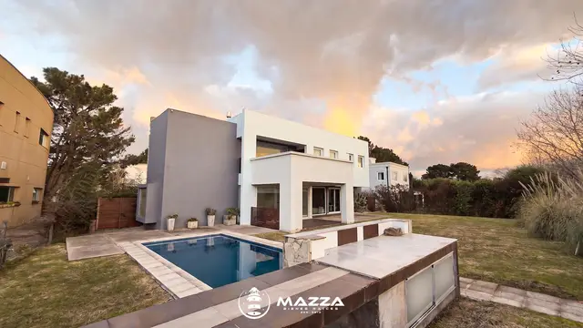 Casa de 4 ambientes en alquiler en Mar del Plata
